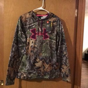 NWT Med Under Armour hoodie camo with pink/purple.